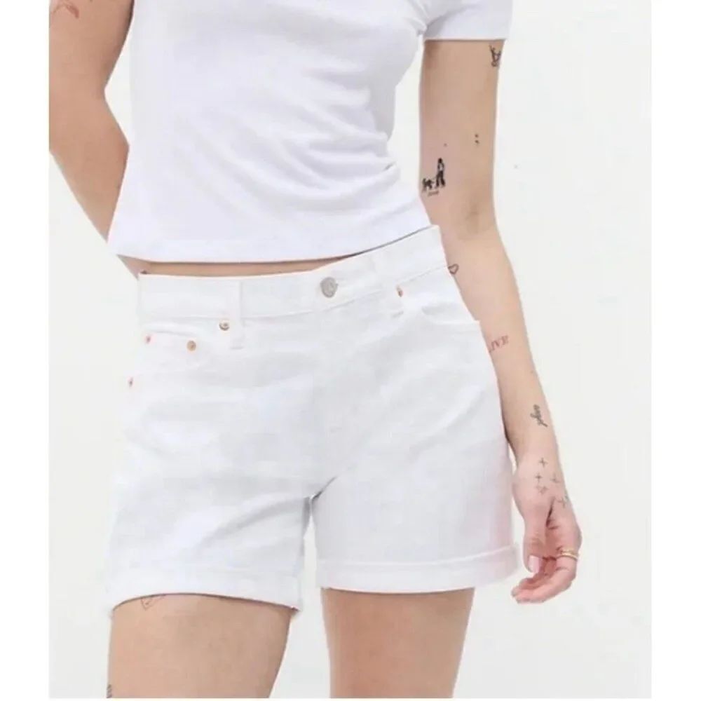 Gap Womens Solid White Denim Jean Real Straight Shorts Mid Rise 5” 26